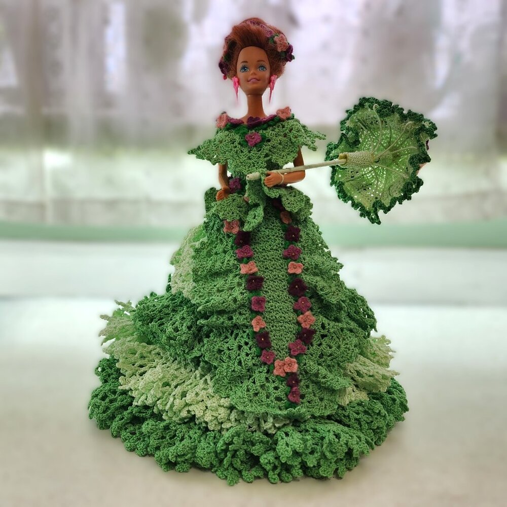 Crochet Felicity Garden Party Dress & Umbrella on Vintage Barbie